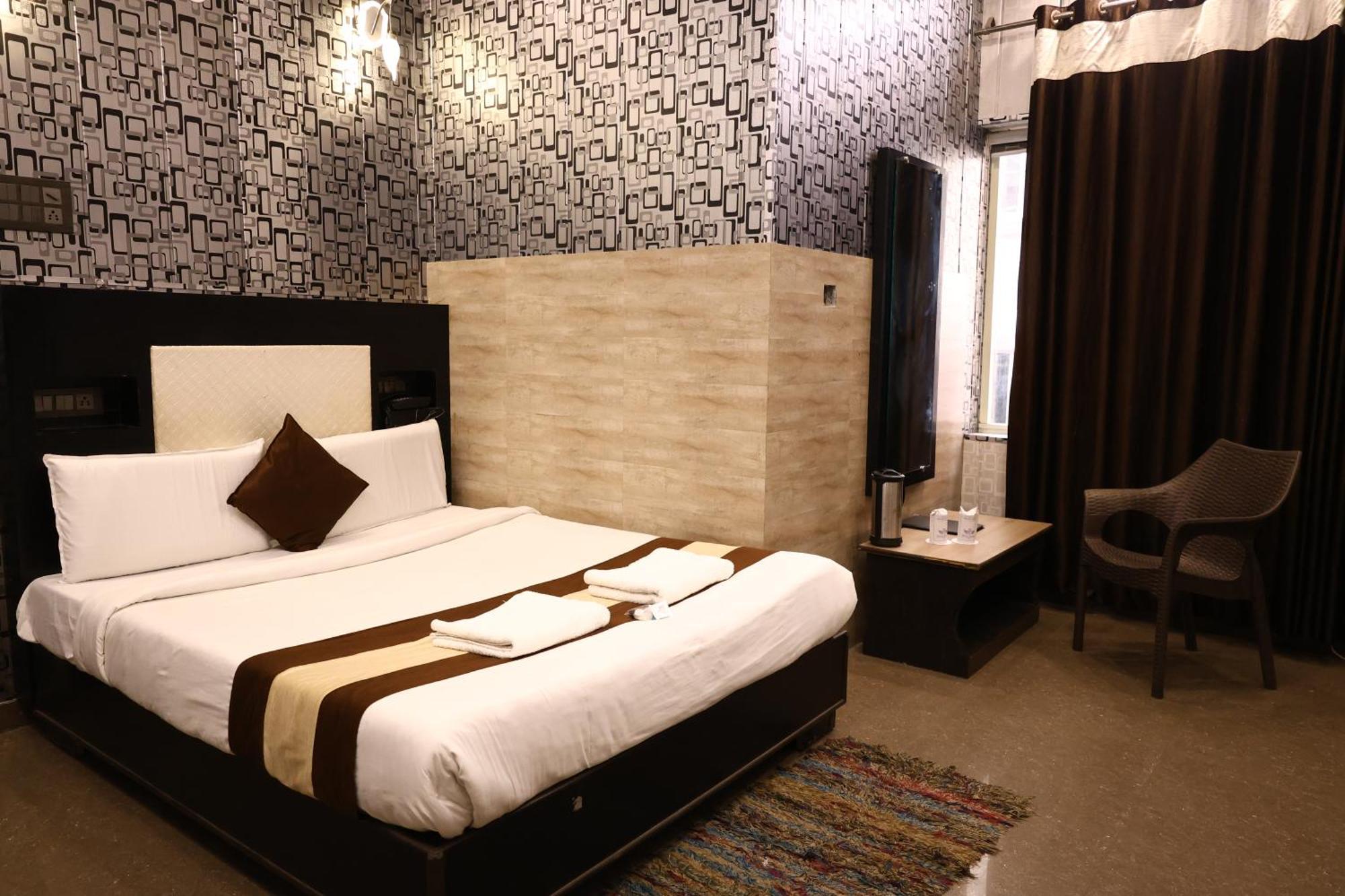 Hotel Pardesi Haridwār Zewnętrze zdjęcie