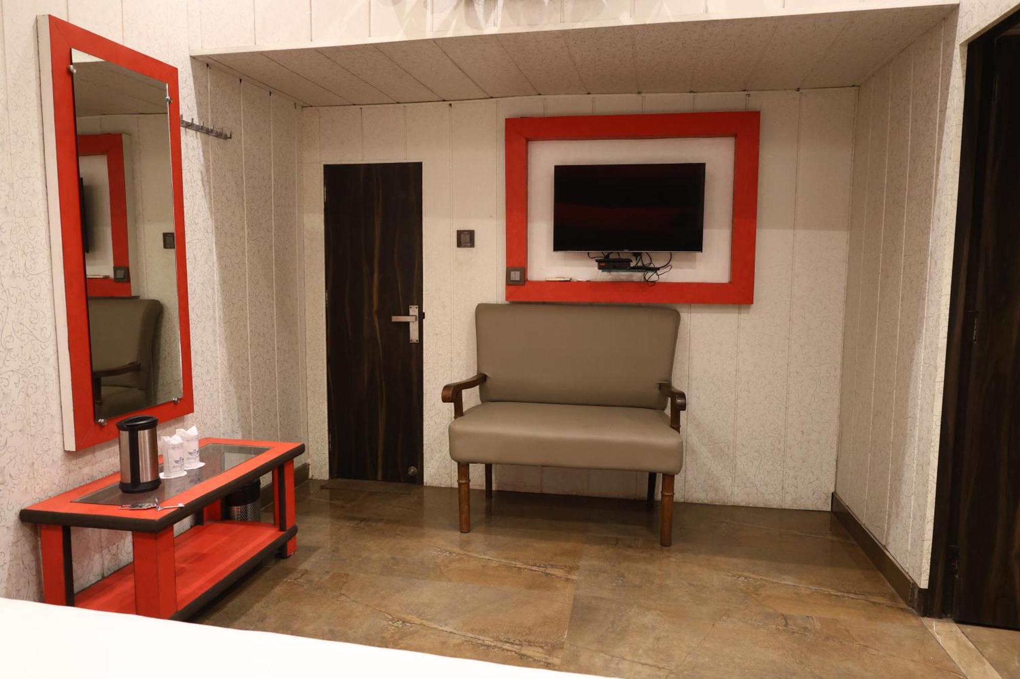 Hotel Pardesi Haridwār Zewnętrze zdjęcie