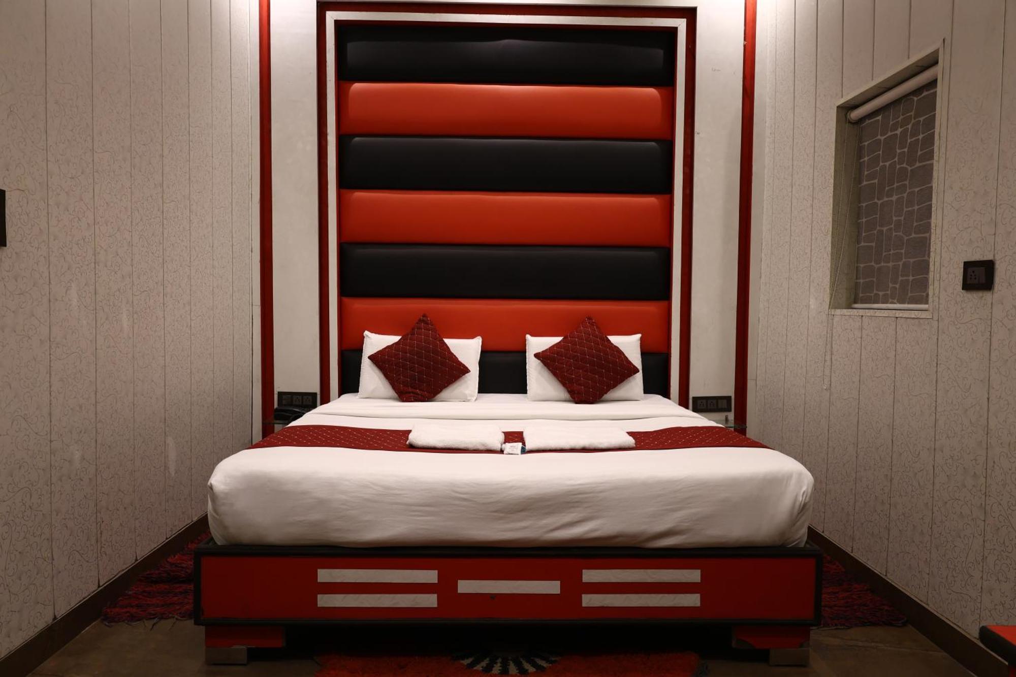 Hotel Pardesi Haridwār Zewnętrze zdjęcie