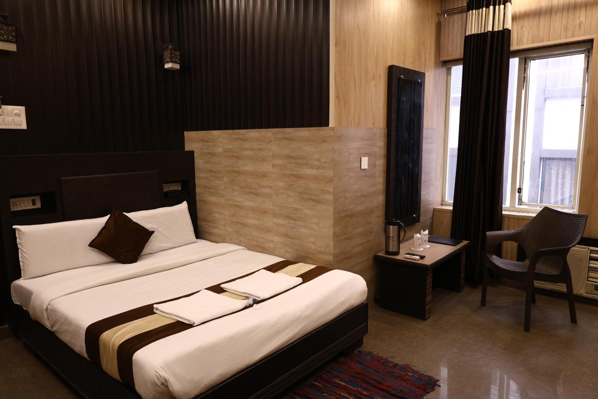 Hotel Pardesi Haridwār Zewnętrze zdjęcie