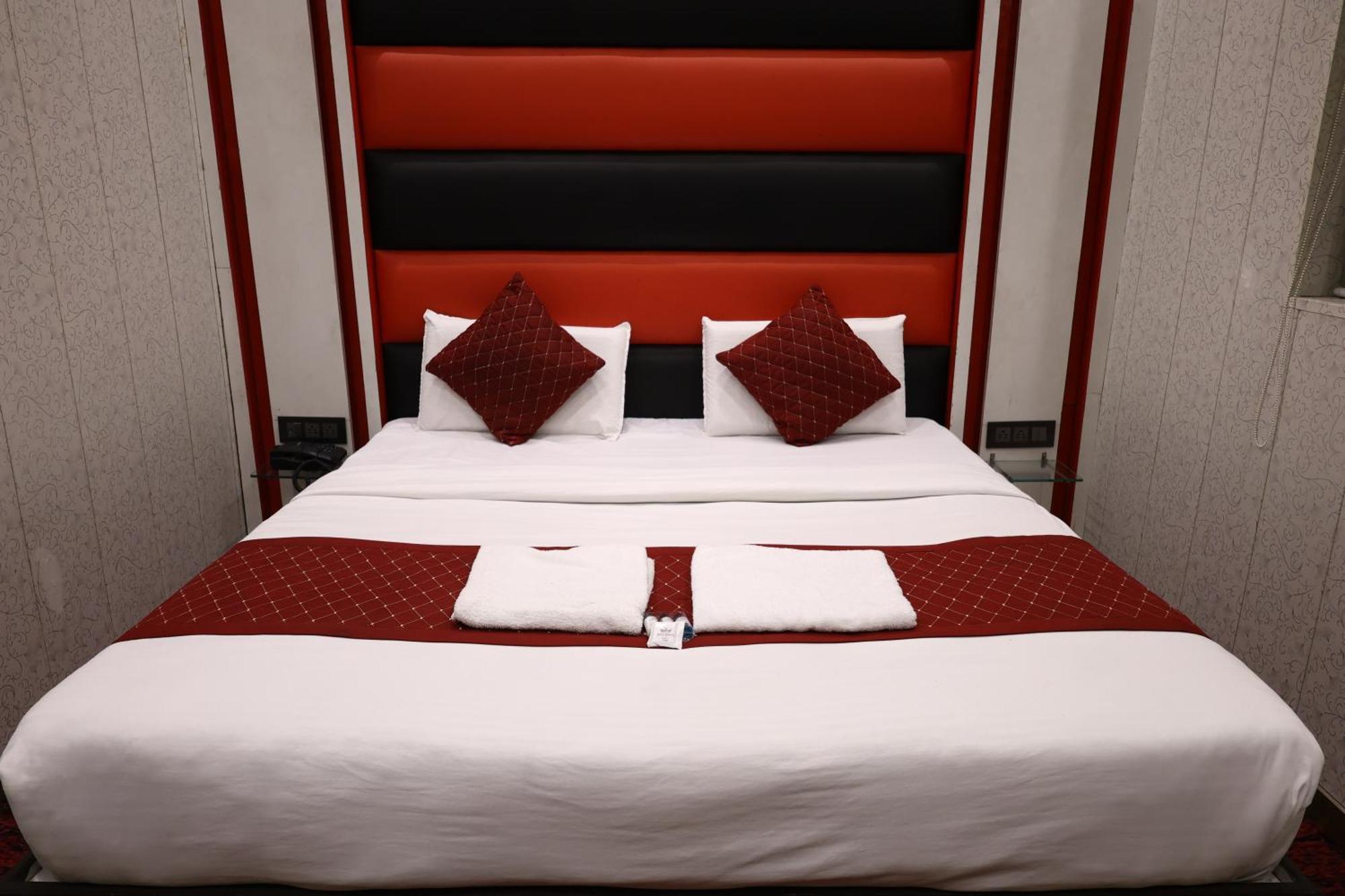 Hotel Pardesi Haridwār Zewnętrze zdjęcie