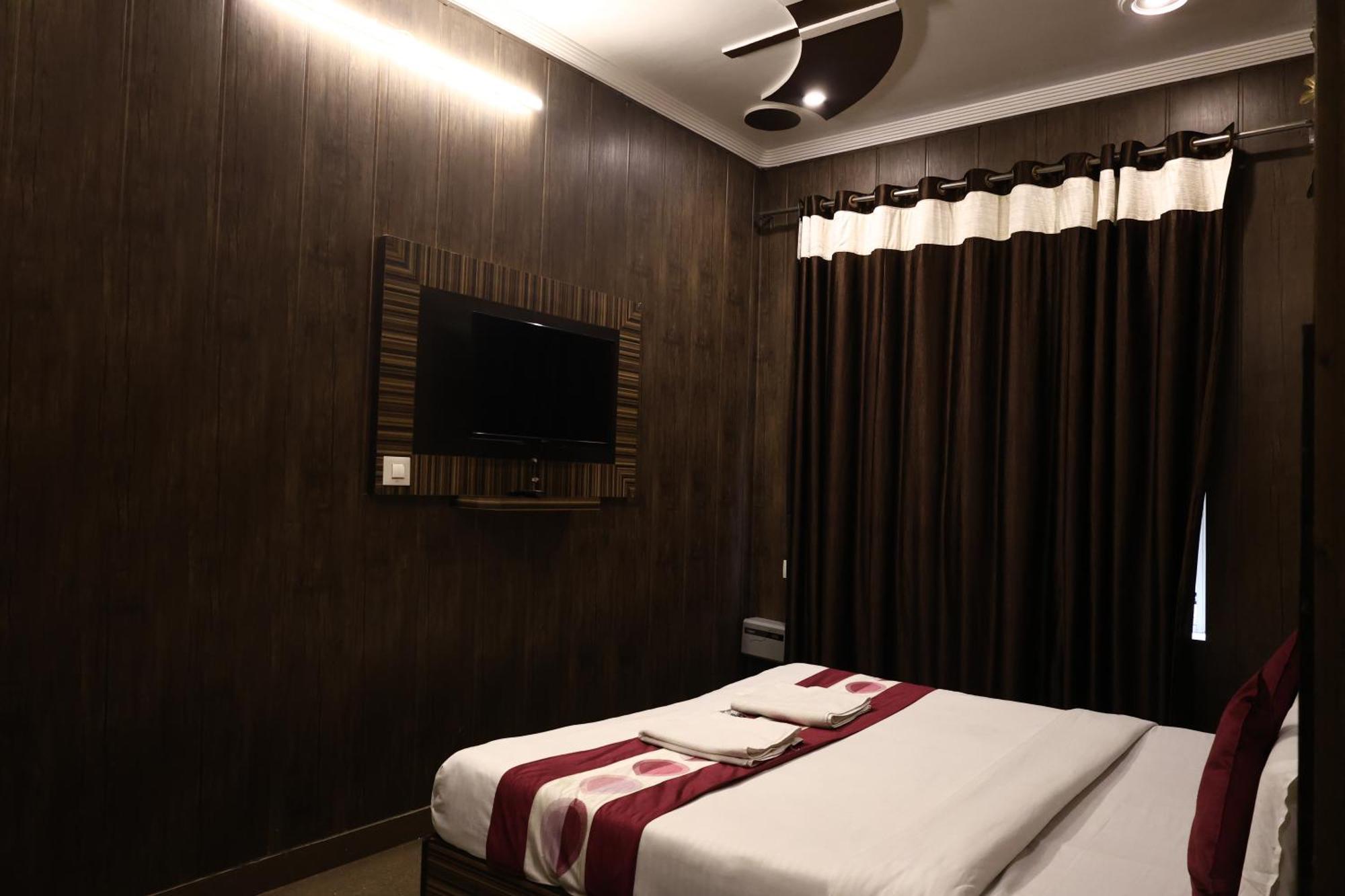 Hotel Pardesi Haridwār Zewnętrze zdjęcie
