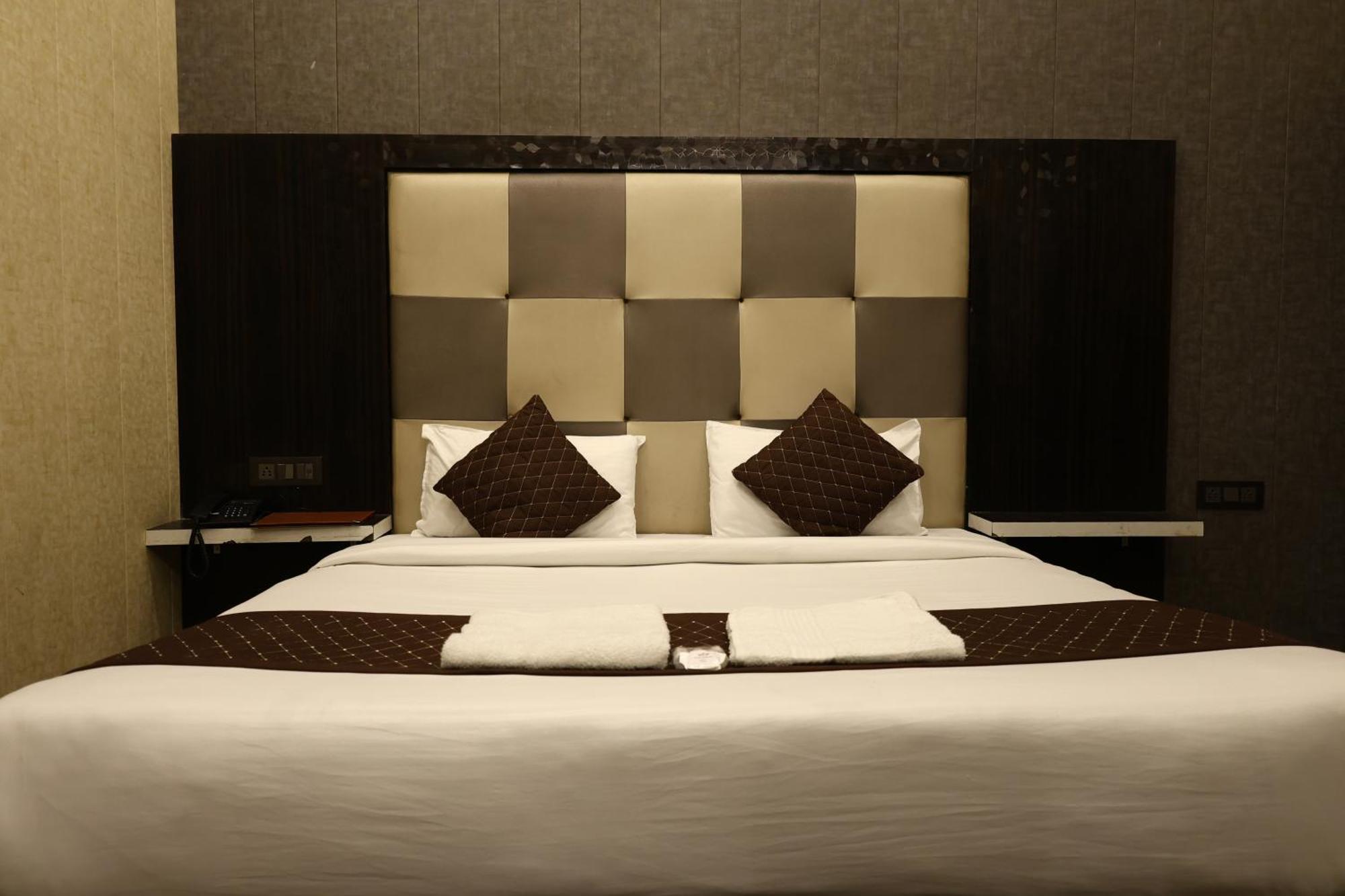 Hotel Pardesi Haridwār Zewnętrze zdjęcie