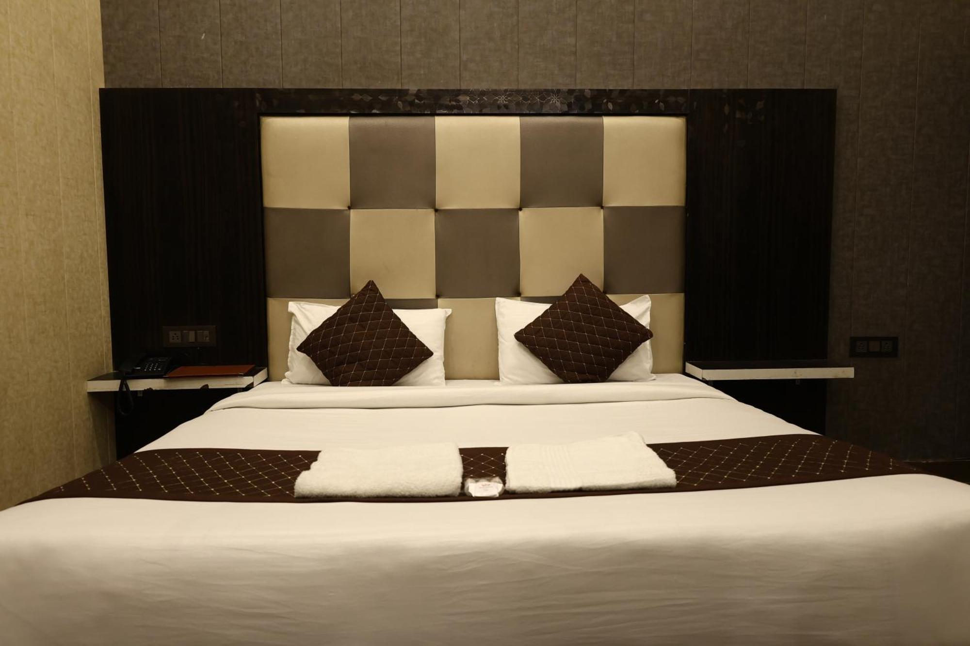 Hotel Pardesi Haridwār Zewnętrze zdjęcie