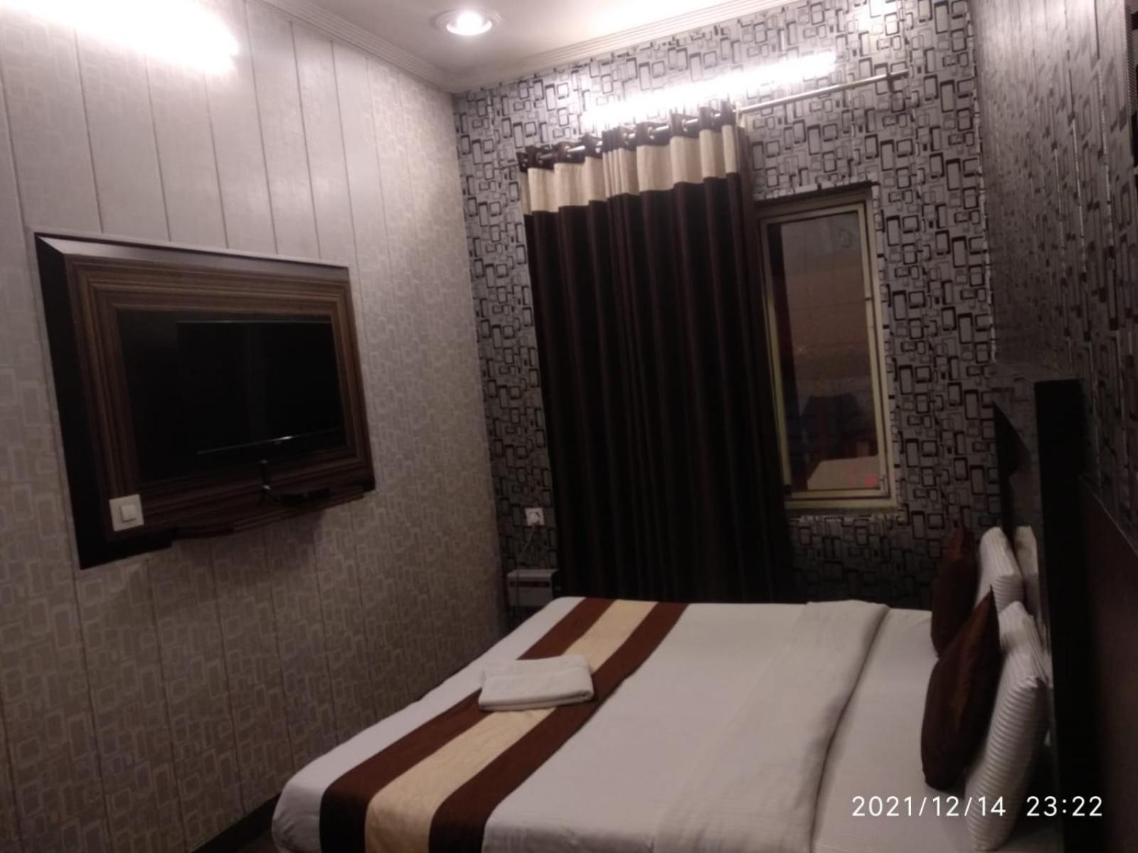 Hotel Pardesi Haridwār Zewnętrze zdjęcie