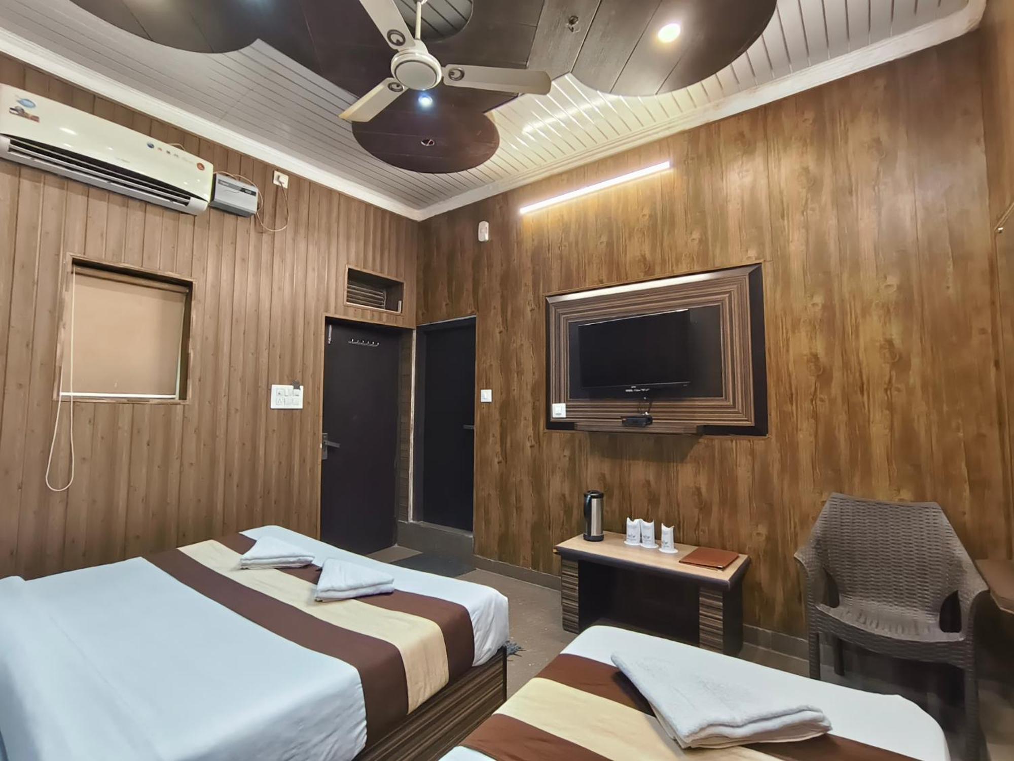 Hotel Pardesi Haridwār Zewnętrze zdjęcie