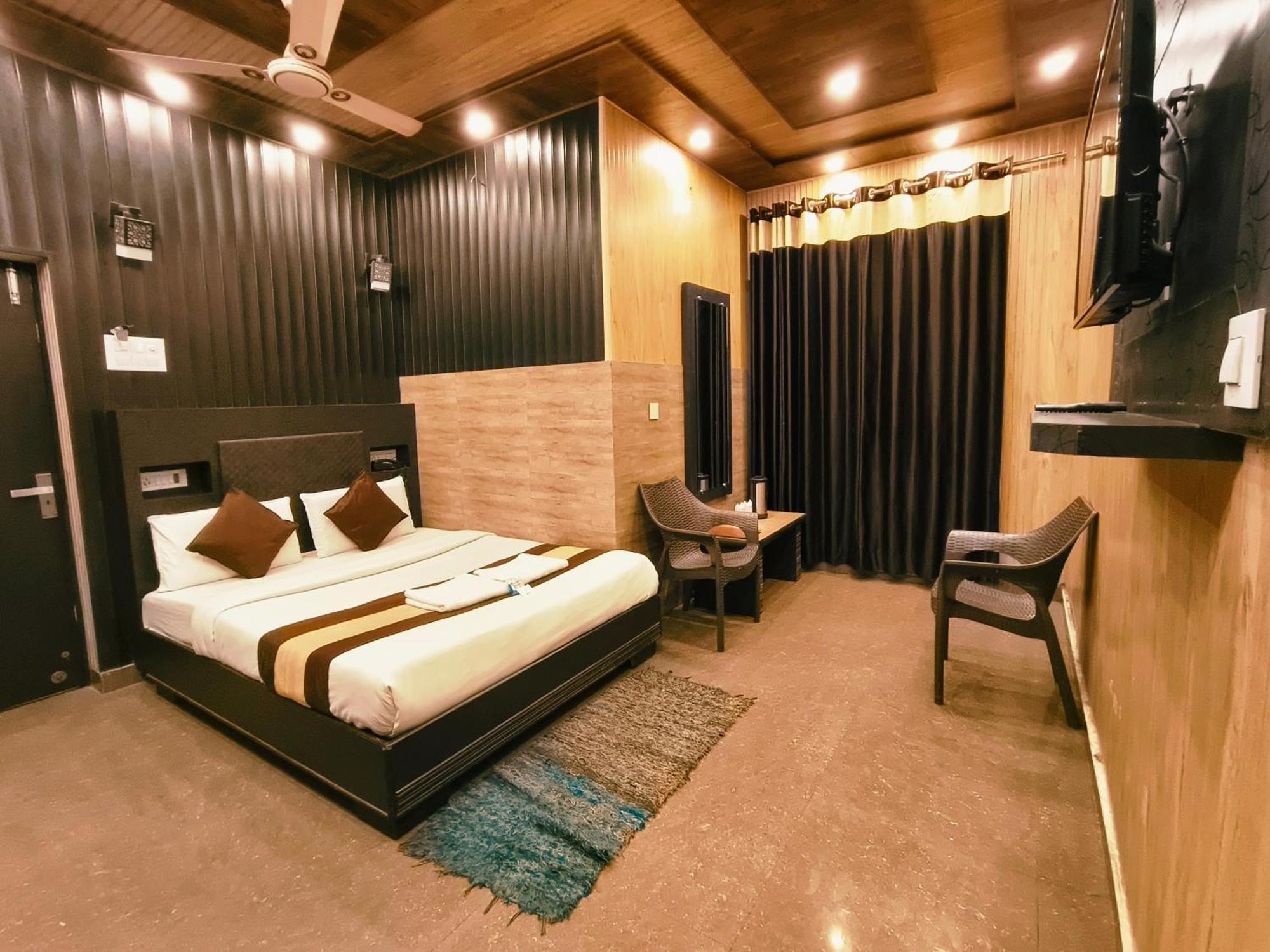 Hotel Pardesi Haridwār Zewnętrze zdjęcie