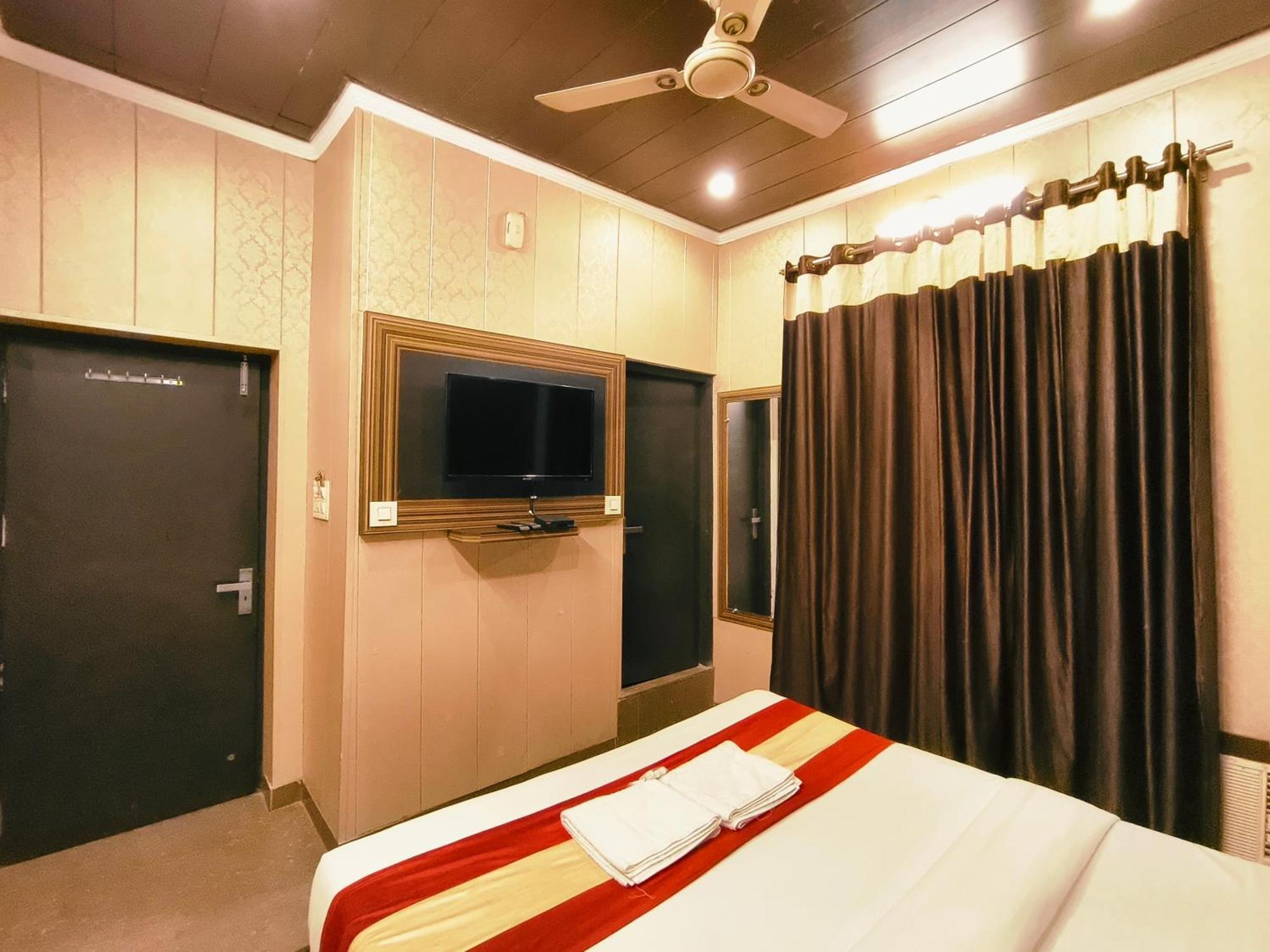 Hotel Pardesi Haridwār Zewnętrze zdjęcie