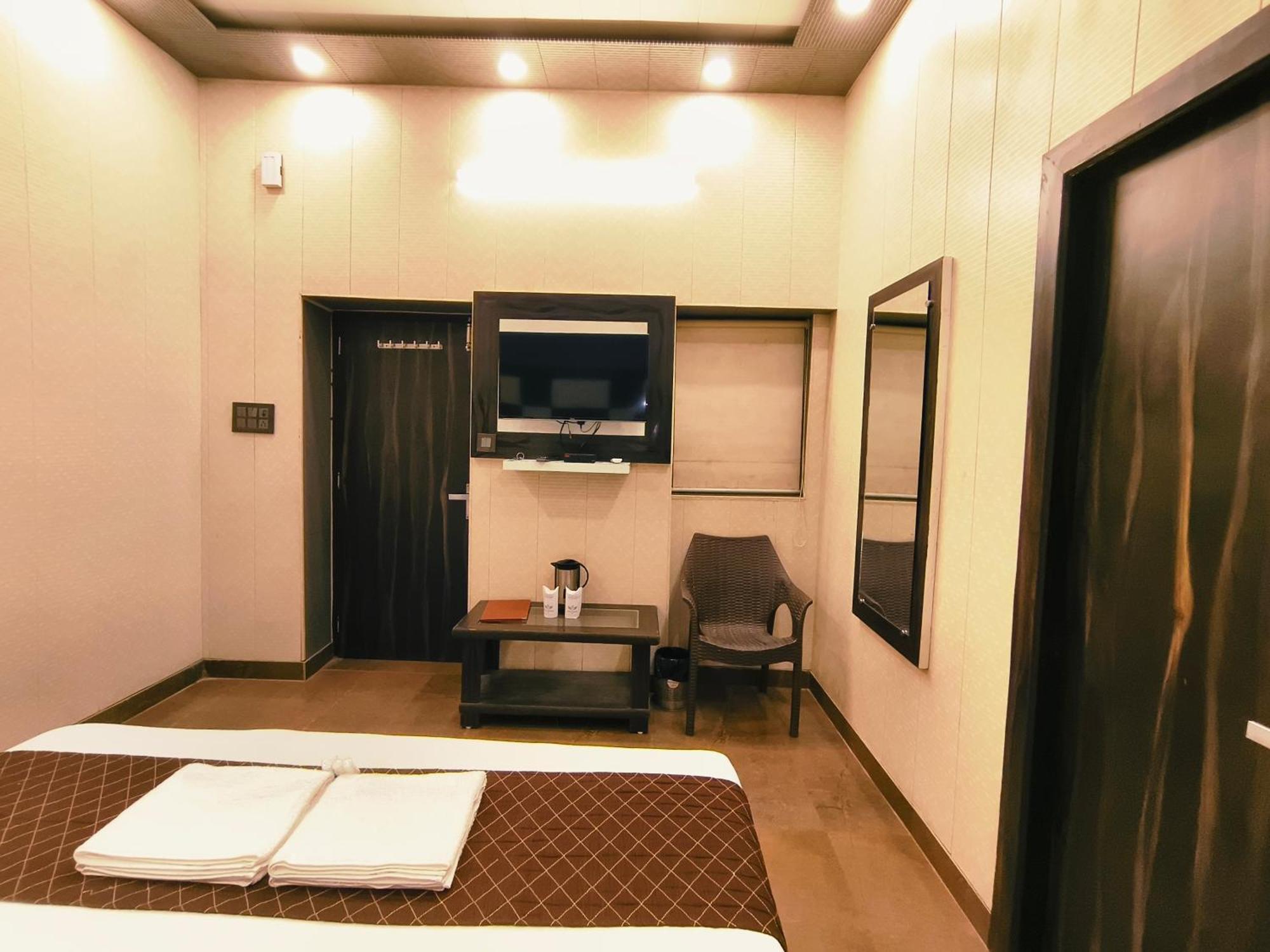 Hotel Pardesi Haridwār Zewnętrze zdjęcie